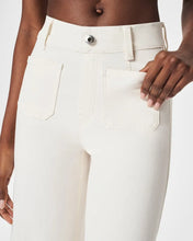 Load image into Gallery viewer, 👖Tummy Control Cropped Wide-Leg Jeans
