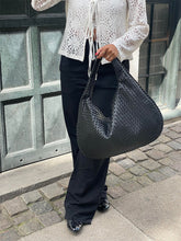 Load image into Gallery viewer, MUSTHAVE BAG
