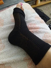 Load image into Gallery viewer, Orthopedic Neuro Socks – Pain/Swelling Healing Socks ( Pack Of 2 )
